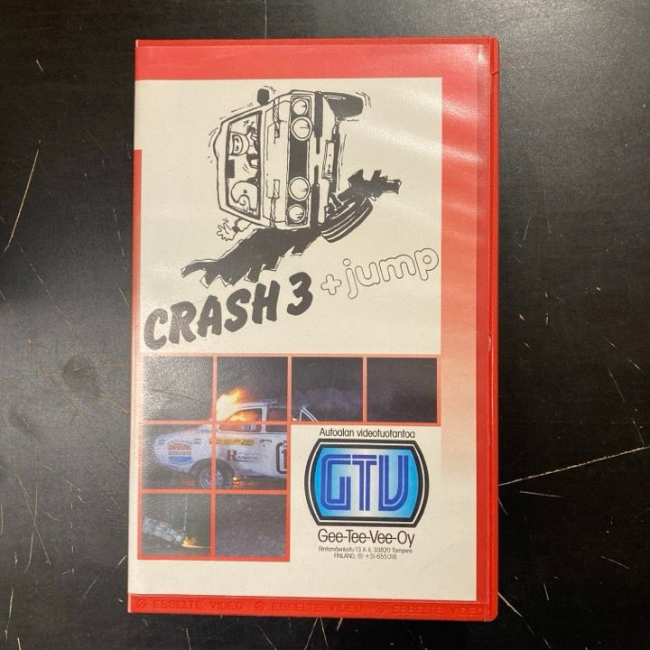 Crash 3 + Jump VHS (VG+/M-) -autourheilu-